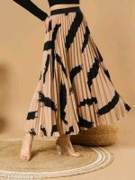 Women's Printed Skirt - Image 2